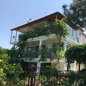 Gunebakan Taliani Apart Otel Ayvalı